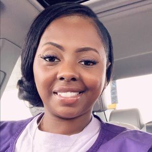 Meet your Posher, Kaneedra